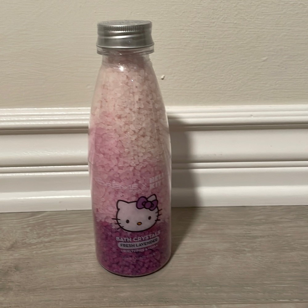 The Creme Shop x Hello Kitty Bath Crystals